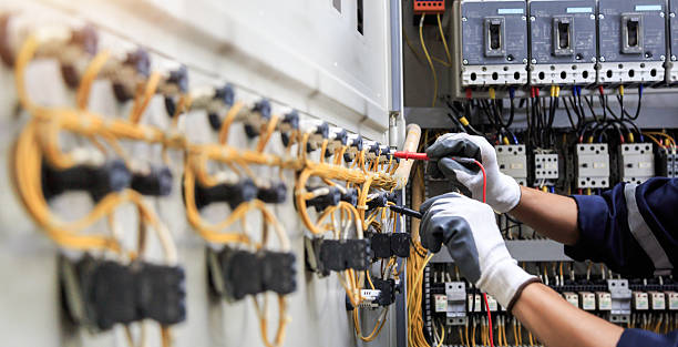 Professional Electrician technician working in Vernon Center, NJ